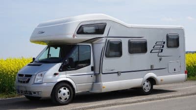 Voyager en camping-car : que faut-il faire ?